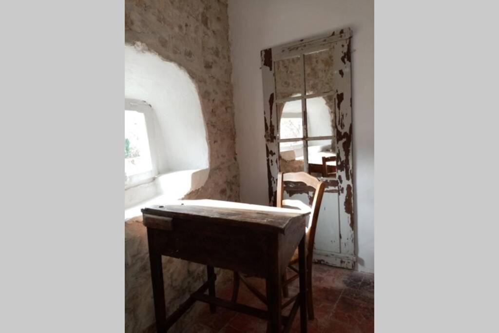 Bize-Minervois Character Filled House Overlooking The River Cesse מראה חיצוני תמונה