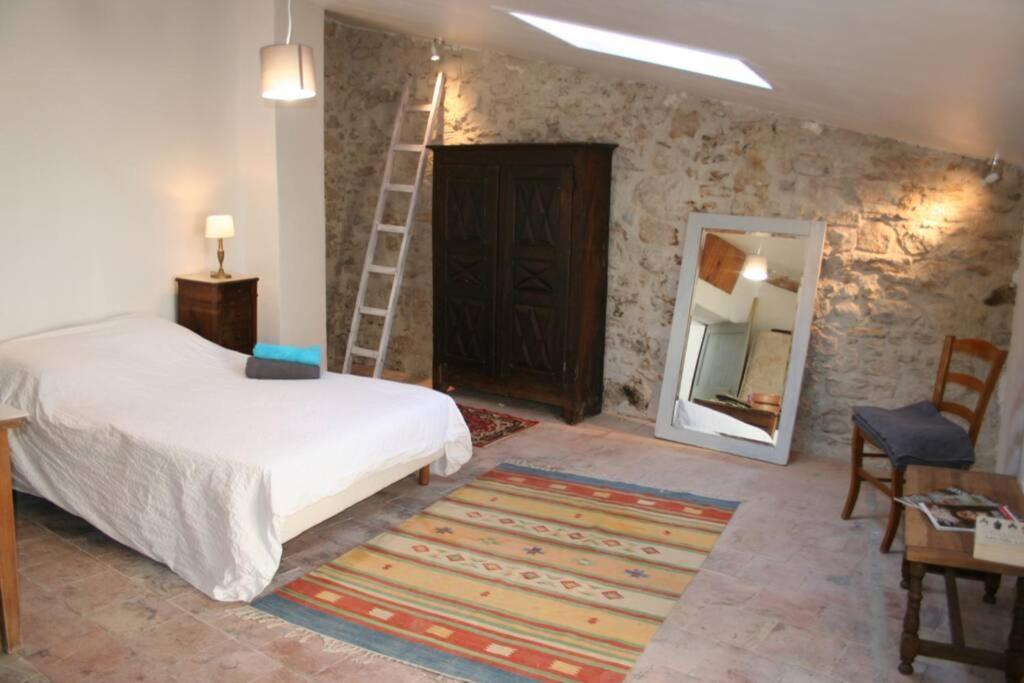 Bize-Minervois Character Filled House Overlooking The River Cesse מראה חיצוני תמונה